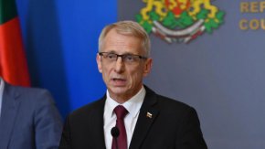 
Не трябва да забравяме това, защото се е случвало и в нашата държава", коментира премиерът Николай Денков.