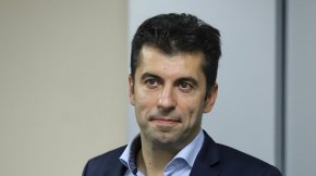 Кирил Петков