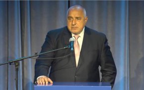 

 ПП взеха еднолично Митниците и НАП. Редно ли е да не го съгласуват с Мария Габриел и ГЕРБ да го научава от медиите