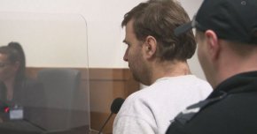 Бащата на Илко Захариев - Червеният пират не може да си обясни как синът му успява да се замеси в подобен сюжет.