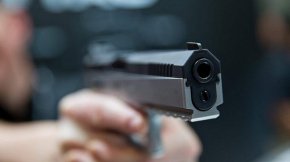 78-годишен мъж от Шумен заплаши с газов пистолет лекар в Спешното приемно отделение на шуменската болница.