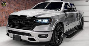 RAM 1500 Limited Night Edition 2024 е оборудван с 5,7-литров двигател HEMI V8 с леко хибридна система eTorque, която предлага 395 к.с. и 410 Нм въртящ момент.