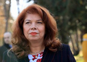 Изграждането на паметник на Патриарха на българската литература Иван Вазов в старата столица на Черна гора - Цетине - обсъдиха вицепрезидентът Илияна Йотова, министърът на културата на Черна гора Тамара Вуйович и кметът на града Никола Джурашкович.