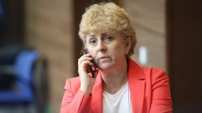 
Преди ден Централният съвет на партията призова Николай Марков да освободи поста на председател на парламентарната група, а Виктория Василева доброволно да се откаже от поста заместник-председател на Народното събрание. Това решение бе публикувано в официалния сайт на партията.