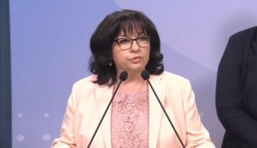 ГЕРБ-СДС ще откликне на поканата за разговори с ПП-ДБ по предложените от тях приоритети, но остава на позиция, че няма да подкрепи правителство с втория и третия мандат в рамките на 50-ото Народно събрание. 