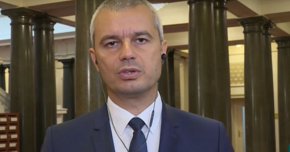 
Документът на партията съдържа седем точки. Пет от тях са за провеждане на референдуми - за запазване на българския лев; за членството в НАТО; за договора за сътрудничество със Съединените щати; за прекратяване на военната помощ за Украйна и срещу санкциите, наложени на Русия. 