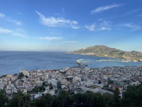 
От остров Евия също поискаха допълнителна помощ от полицията.