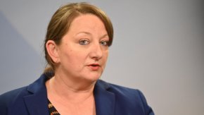 
Председателят на ДПС Делян Пеевски още вчера заяви, че няма да участват в преговорите за третия мандат.