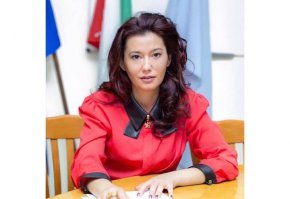 Собственик на болница е отправил заплаха към директора на ИА "Медицински надзор" Иванка Динева.
