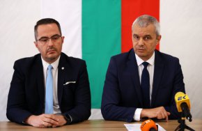 Възраждане декларира готовност да разговаря с всички формации в следващия парламент 