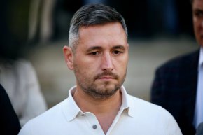 
Битката е С БЪЛГАРИЯ: В.Тончев, народен представител Доганов провалил се кандидат-депутат: Грешка по Фройд
