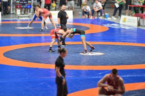 Само по двама чужденци на стил от тази година