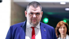 Пеевски иска комисия за разследване на фондациите на Сорос у нас