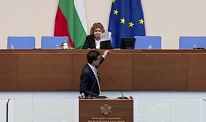 Венко Сабрутев от ПП замери Киселова с правилника на НС