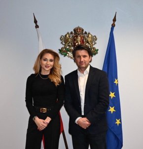  Министерството на туризма и Комисията за защита на потребителите с общи усилия за по-добра защита на туристите