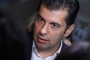 Петков лъже за 25 млрд.лв.: Икономист