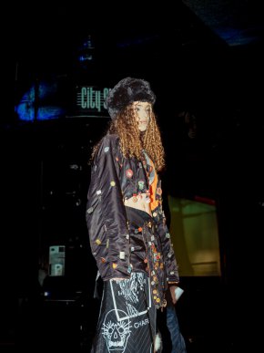  Мари Гатева дебютира на подиума на световния фешън търг