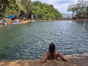 Солени минерални извори до морето и оригиналното кашу: Световните чудеса на Корон (Фотогалерия)