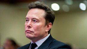 Хора на 300 г. получават социални помощи в САЩ