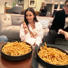 Загубила наградата, за която беше смятана за фаворит, актрисата яде нездравословно.