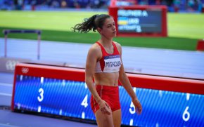 Квалификационната норма беше 6,65 м и беше преодоляна от само пет скачачки