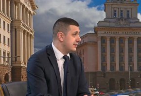 Промяна на съотношението на силите в НС ще бъде препятствие за нашето мнозинство: Атанасов, БСП