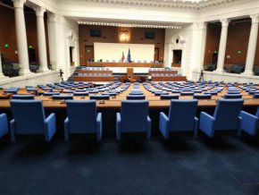 ЦИК: 9 партии в парламента, Величие с 10 депутати