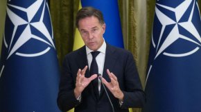 Присъединяването на Украйна към НАТО вече не се разглежда: Рюте