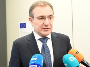 Първо събираемостта, после ще се прецени дали ще има добавки за всички пенсионери: Гуцанов 