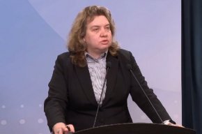 Заплахи от председатели на ПГ не съм получавала, но тонът на Р. Василев ме кара да преосмисля това си разбиране