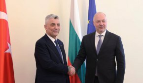  Премиерът Желязков се срещна с турския министър на търговията 