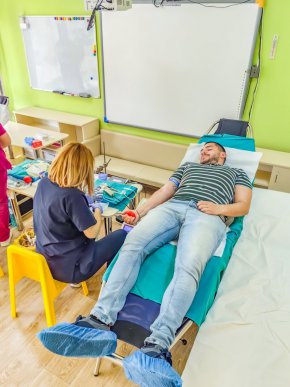 Над 30 кръводарители до ранния следобед след старта на кампанията „Дари кръв - спаси живот“