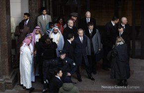 Появиха се първите СНИМКИ на Джуд Лоу в ролята на Путин