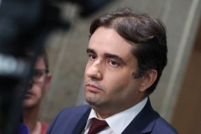 Повдигнаха обвинение на Божидар Божанов