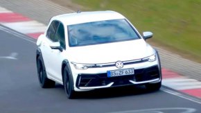 Volkswagen тества прототип на Golf R в офроуд стил