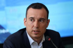 Станахме и неволни свидетели на връчването на два акта от Пожарната.