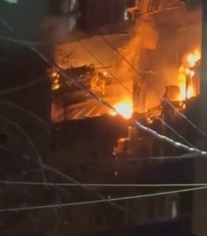 Украински дрон камикадзе удари жилищен блок в Русия