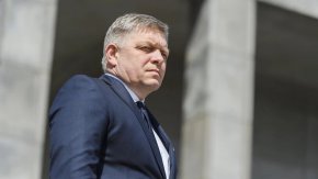 Сега е 2025 г., а не 1939 г.: Фицо оспори предупреждението на ЕС срещу пътуване до Москва