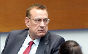 41,2 М лв. за сина на догановия Дж.Чакъров от батериите на Ас.Василев