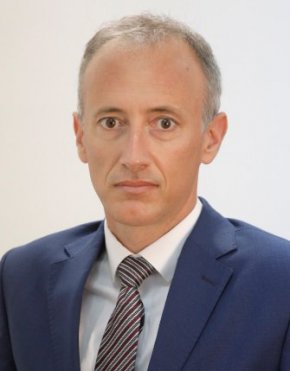 Не предлагаме задължителен час по религия, а възпитание в добродетели: Вълчев