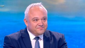 Прокуратурата повдигна обвинение за корупция срещу бившия МВР министър Демерджиев 