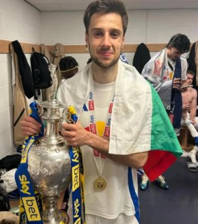  Илия Груев-младши спечели титлата на Чемпиъншип с отбора на Leeds United