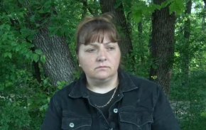  Бяхме заплашени от 3 момчета, че снимат видеоклипове какво ще направят на другите ми 2 дъщери: Майката на убитата Маги