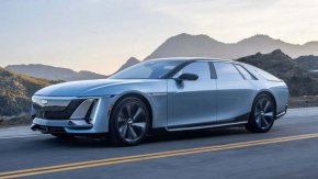 Cadillac е продал по-малко от 25 автомобила Celestiq досега