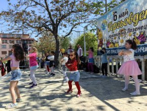 С богата програма царевското село Лозенец отбеляза своя празник 6 май