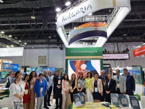 Министерството на туризма представи България в Дубай на водещото туристическо изложение Arabian Travel Market 2025