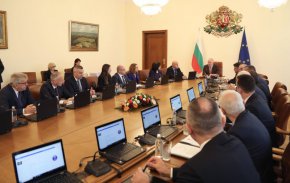 Държавата ще продава имоти, парите ще отидат за детски градини и училища
