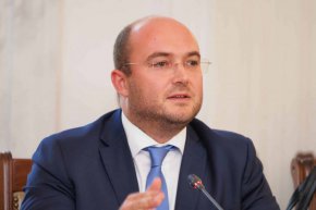 Държавата е започнала проверки на хосписи и домове за възрастни хора: Правосъдният министър