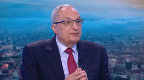Иван Костов: Радев знае, че искането му за референдум е неконституционно 