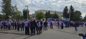 Терзиев се среща с протестиращите утре в 14.00 часа, блокадата на наземния градски транспорт продължава